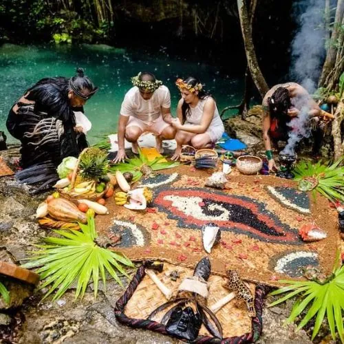 Ceremonia ritual de unión con tradiciones ancestrales de la Amazonía
